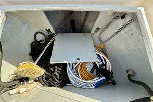 2005 Cabo Rico 42 Pilothouse thumbnail 41