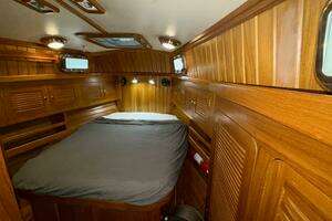 2005 Cabo Rico 42 Pilothouse thumbnail 15