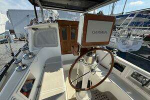 2005 Cabo Rico 42 Pilothouse thumbnail 45