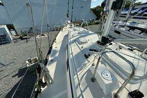 2005 Cabo Rico 42 Pilothouse thumbnail 35