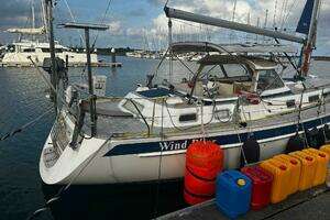 Wind River 2005 Hallberg-Rassy 42 Yacht For Sale in Sidney British Columbia