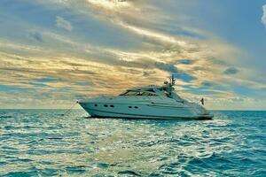 2006 Viking Princess 58V thumbnail 1