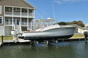 2006 Custom Carolina 34 Express thumbnail 1