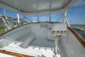 2006 Custom Carolina 34 Express thumbnail 10