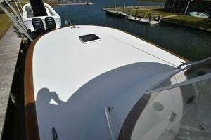 2006 Custom Carolina 34 Express thumbnail 5