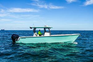 34ft Reef Runner Yacht For Sale