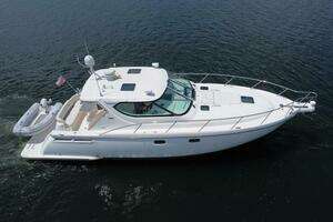 2006 Tiara Yachts 43 Sovran thumbnail 1