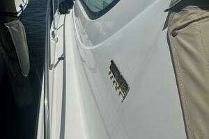 2006 Tiara Yachts 43 Sovran thumbnail 17