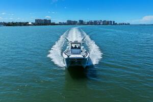 2022 World Cat 400 CC-X - Profile Bow