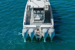 2022 World Cat 400 CC-X - Aerial Stern
