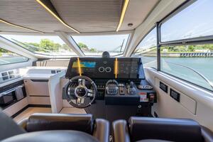 Azimut S7 For Sale - SECOND CHANCE