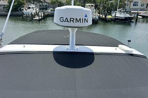 2020 Regal 33 XO 'Snuffleupagus'-Garmin Antenna