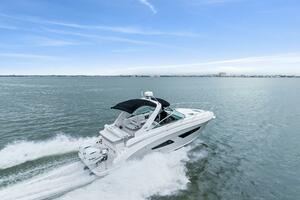 2020 Regal 33 XO 'Snuffleupagus'-Profile 3/4 Starboard