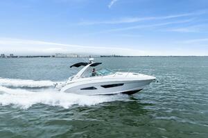 2020 Regal 33 XO 'Snuffleupagus'-Profile Starboard