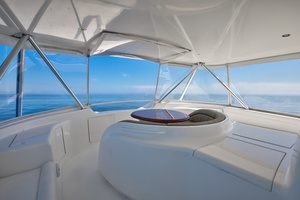 2010 Viking 82 Convertible thumbnail 43
