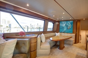 2010 Viking 82 Convertible thumbnail 12