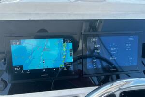 32ft Century Yacht For Sale