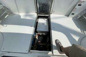 2006 Carver 36 Mariner thumbnail 15
