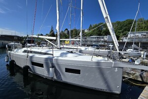 2023 Beneteau Oceanis 34.1