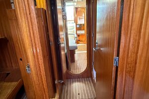 42ft Dufour Yacht For Sale