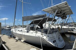42ft Dufour Yacht For Sale