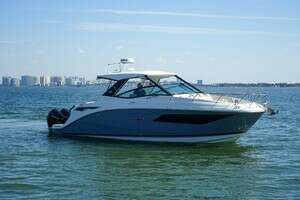 2023 Sea Ray 320 Sundancer Outboard thumbnail 1