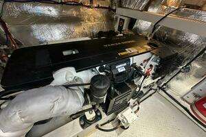 2015 Cruisers Yachts Cantius thumbnail 53
