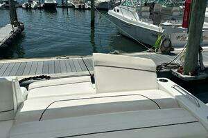 2015 Cruisers Yachts Cantius thumbnail 66