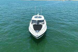 2015 Cruisers Yachts Cantius thumbnail 7