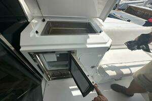 2015 Cruisers Yachts Cantius thumbnail 63
