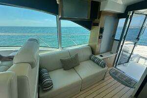 2015 Cruisers Yachts Cantius thumbnail 25