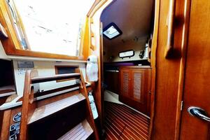 Lastochka 42ft Island Packet Yacht For Sale