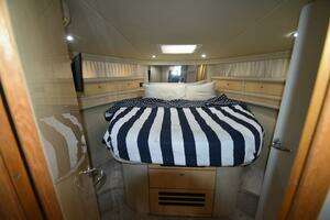 2000 Sea Ray 480 Sedan Bridge thumbnail 51