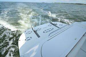 2000 Sea Ray 480 Sedan Bridge thumbnail 25