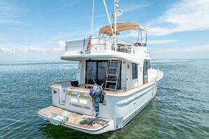 2015 Beneteau Swift Trawler 34 thumbnail 9