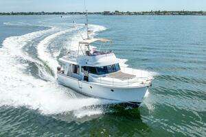 2015 Beneteau Swift Trawler 34 thumbnail 1