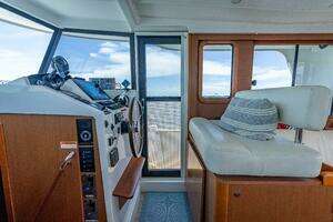 2015 Beneteau Swift Trawler 34 thumbnail 34