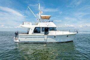 2015 Beneteau Swift Trawler 34 thumbnail 7