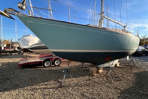 35ft Bristol Yacht For Sale
