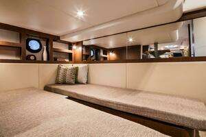 2019 Sea Ray 350 Sundancer thumbnail 28