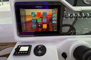 2019 Sea Ray 350 Sundancer thumbnail 17