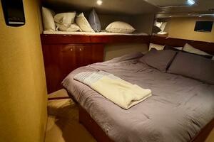2005 Viking 74 Convertible 'Liquid Gold'