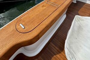 2005 Viking 74 Convertible 'Liquid Gold'