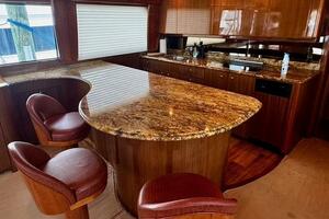 2005 Viking 74 Convertible 'Liquid Gold'