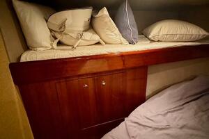 2005 Viking 74 Convertible 'Liquid Gold'