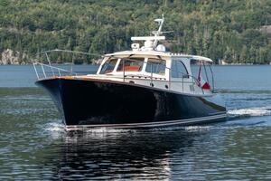 CHIC 44ft Hinckley Yacht For Sale