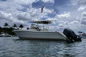 Loco Ono 33ft Pursuit Yacht For Sale
