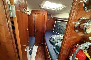 2003 Beneteau thumbnail 25