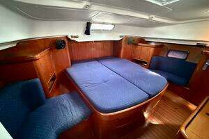 2003 Beneteau thumbnail 41