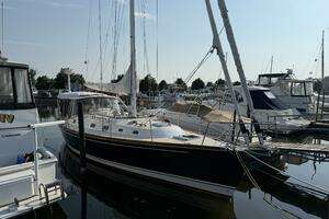Moku Hale 2011 Tartan Yachts 4300 Yacht For Sale in Bay City MI